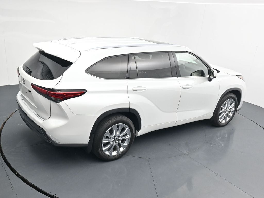 2022 Toyota Highlander Limited