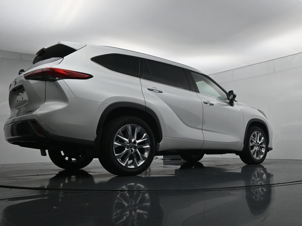 2022 Toyota Highlander Limited