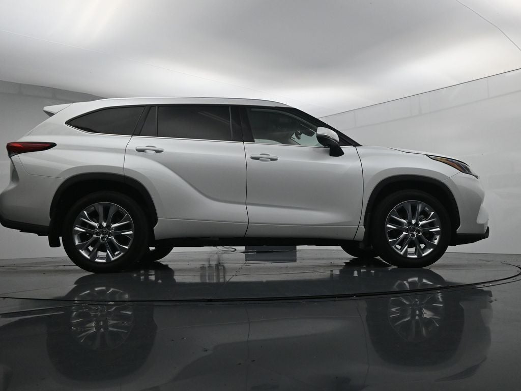 2022 Toyota Highlander Limited