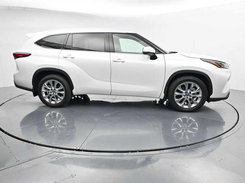 2022 Toyota Highlander Limited