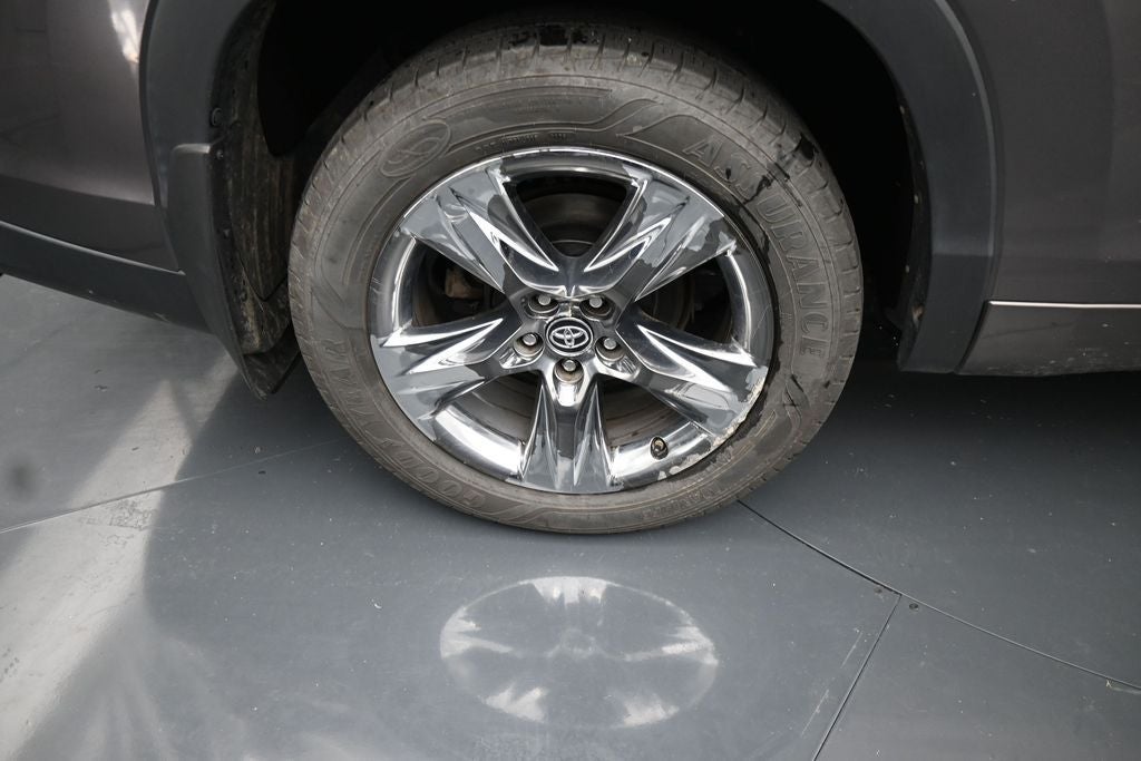 2019 Toyota Highlander Limited Platinum