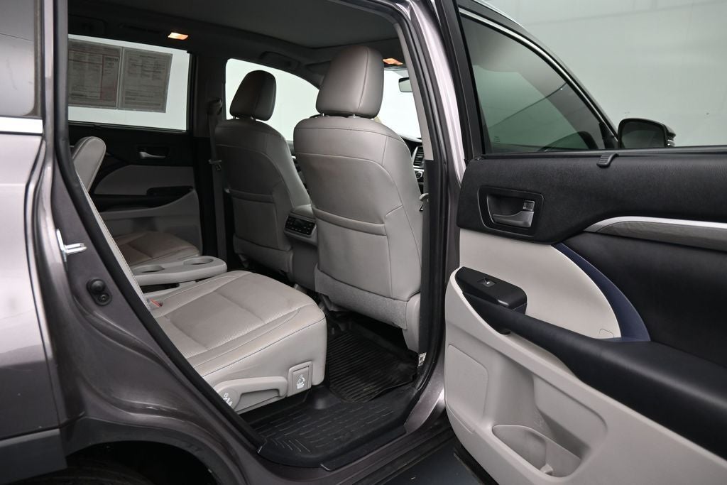 2019 Toyota Highlander Limited Platinum