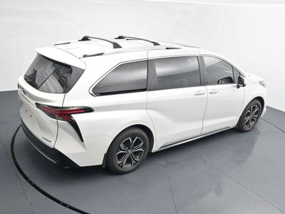 2025 Toyota Sienna Platinum 7 Passenger