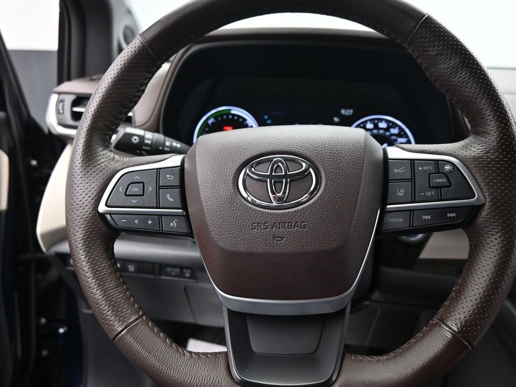 2021 Toyota Sienna Platinum 7 Passenger