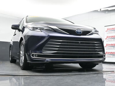 2021 Toyota Sienna Platinum 7 Passenger