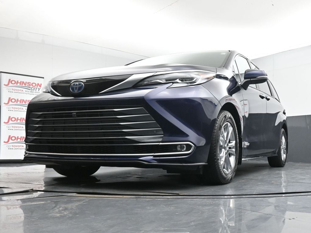2021 Toyota Sienna Platinum 7 Passenger