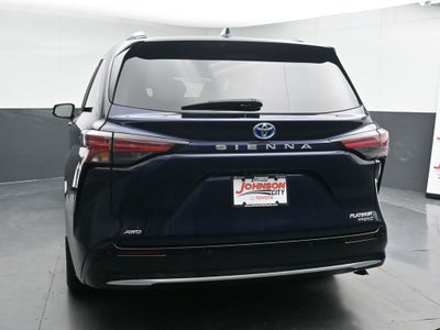 2021 Toyota Sienna Platinum 7 Passenger