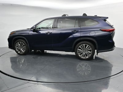 2022 Toyota Highlander Platinum