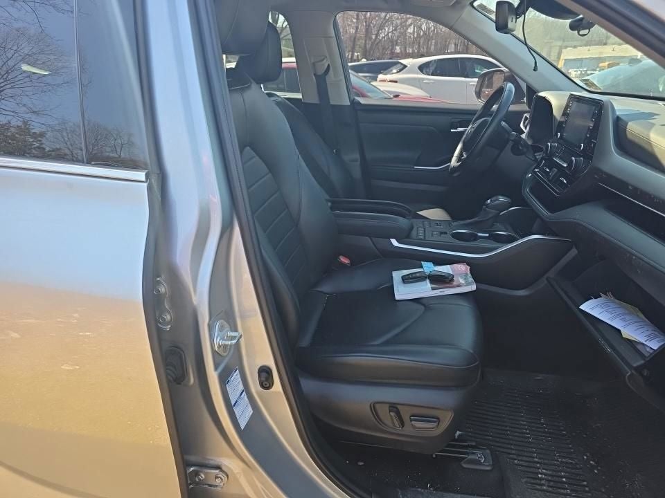 2022 Toyota Highlander XLE