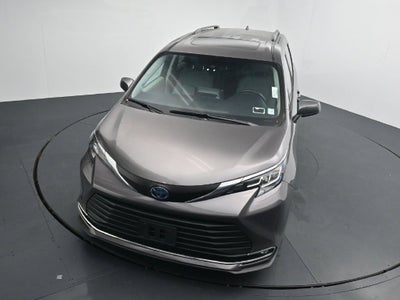 2023 Toyota Sienna XLE 7 Passenger