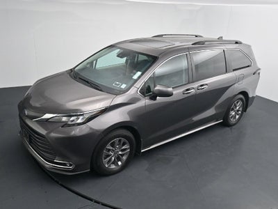 2023 Toyota Sienna XLE 7 Passenger