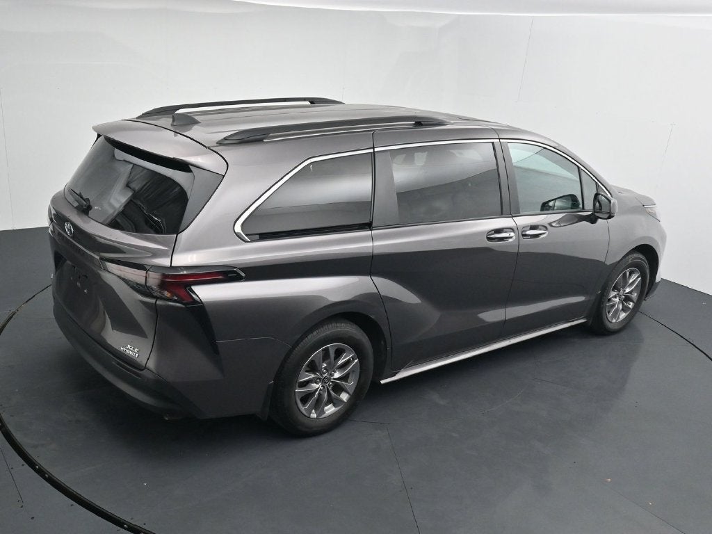 2023 Toyota Sienna XLE 7 Passenger