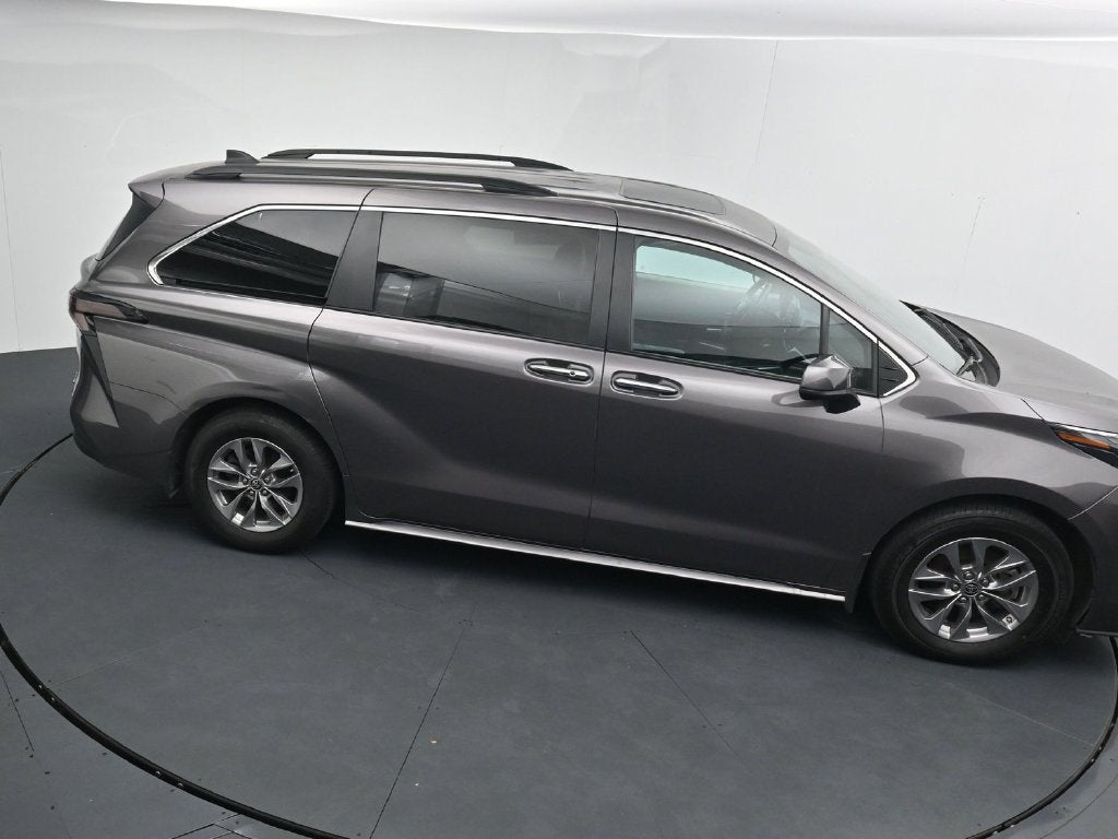 2023 Toyota Sienna XLE 7 Passenger