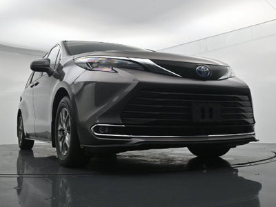 2023 Toyota Sienna XLE 7 Passenger