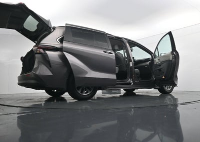2023 Toyota Sienna XLE 7 Passenger
