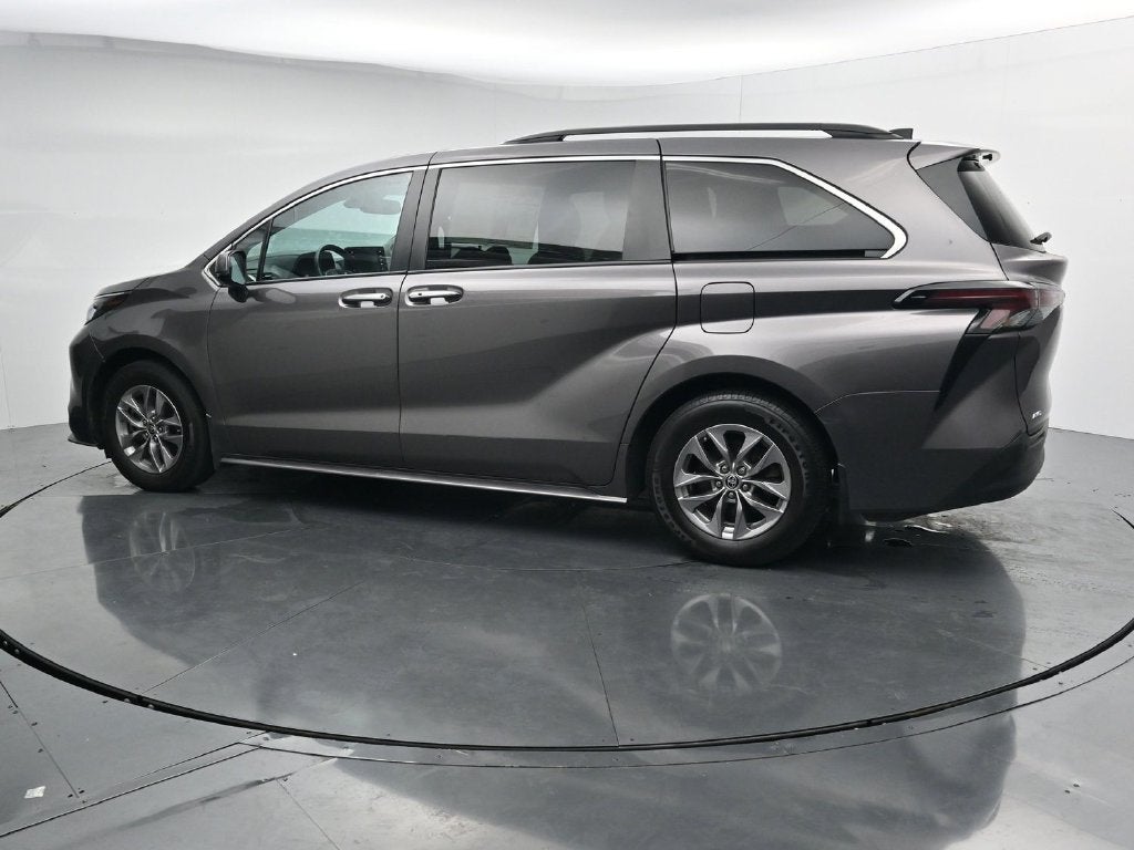 2023 Toyota Sienna XLE 7 Passenger