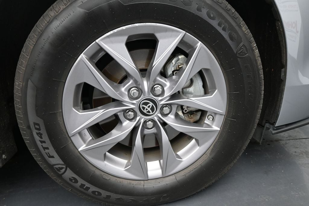 2021 Toyota Sienna XLE 7 Passenger