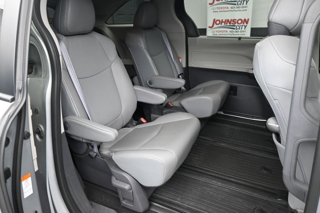 2021 Toyota Sienna XLE 7 Passenger