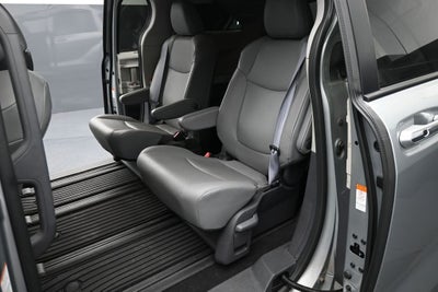 2021 Toyota Sienna XLE 7 Passenger