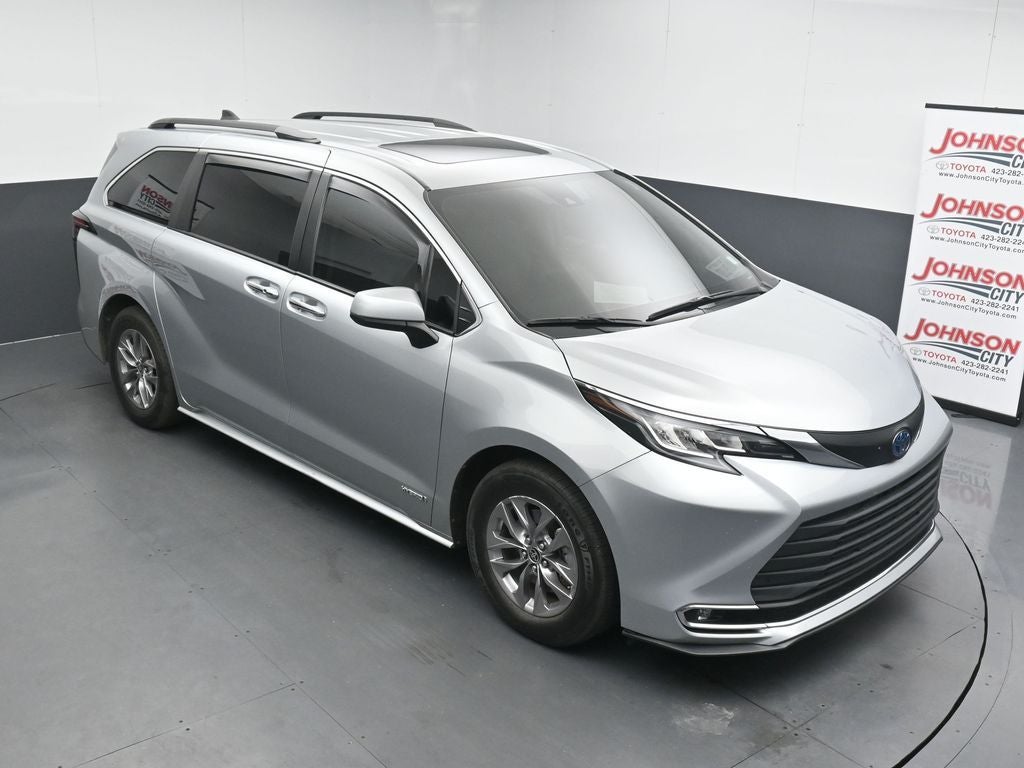 2021 Toyota Sienna XLE 7 Passenger