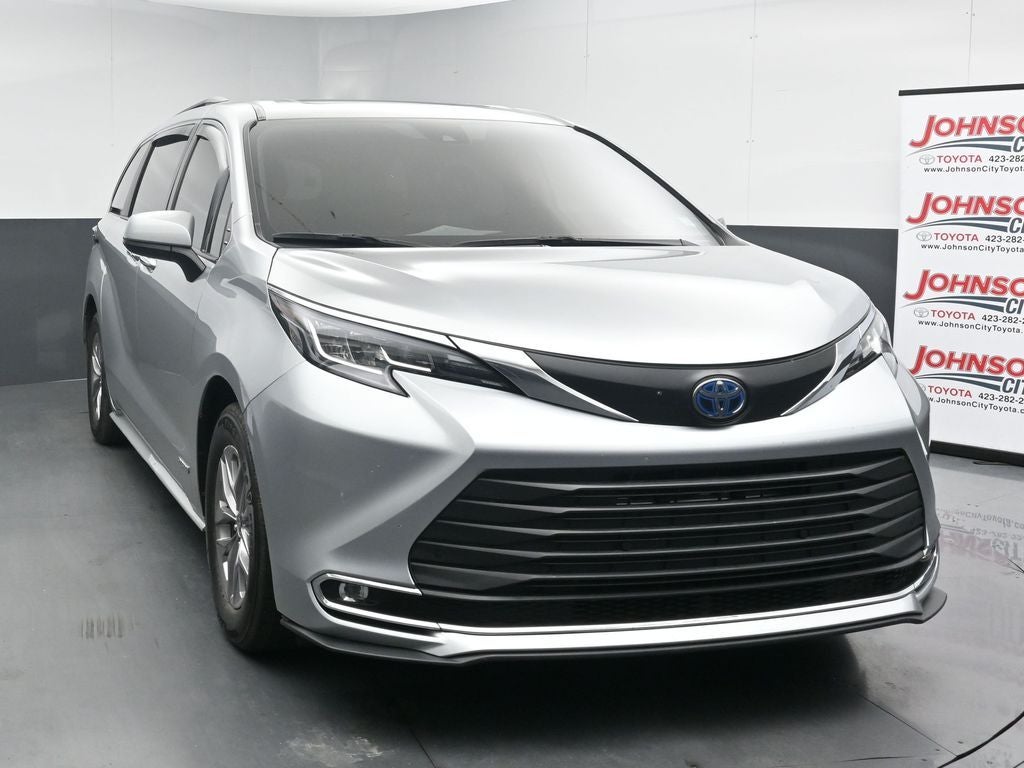 2021 Toyota Sienna XLE 7 Passenger