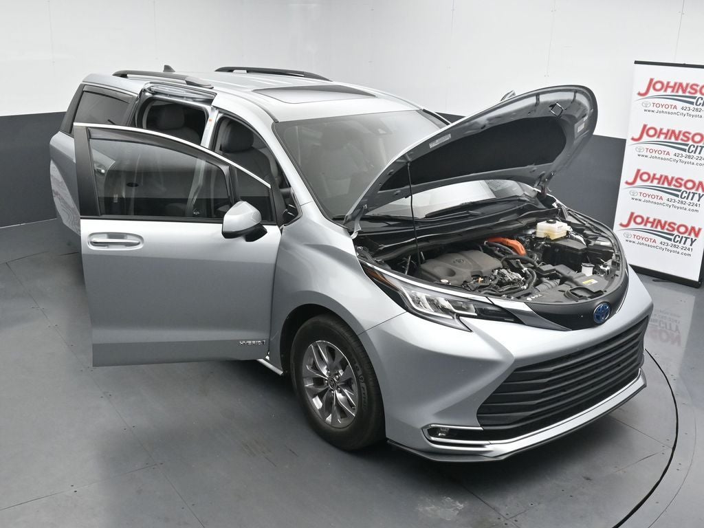 2021 Toyota Sienna XLE 7 Passenger