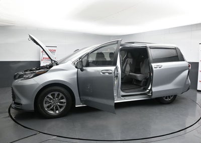2021 Toyota Sienna XLE 7 Passenger
