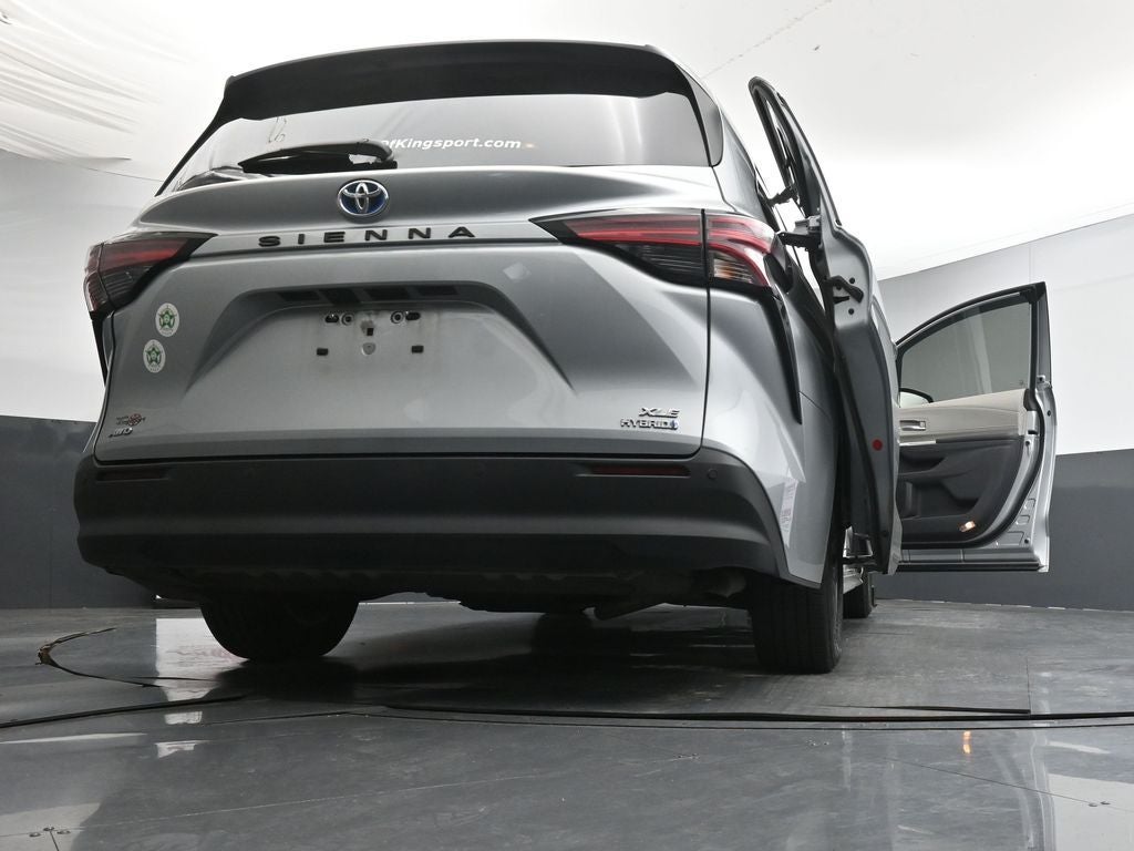 2021 Toyota Sienna XLE 7 Passenger