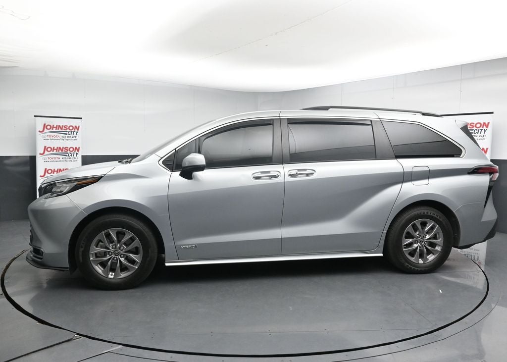 2021 Toyota Sienna XLE 7 Passenger