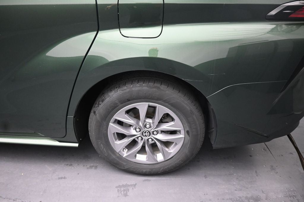 2021 Toyota Sienna XLE 7 Passenger