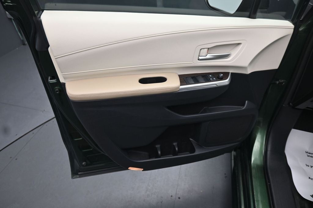 2021 Toyota Sienna XLE 7 Passenger
