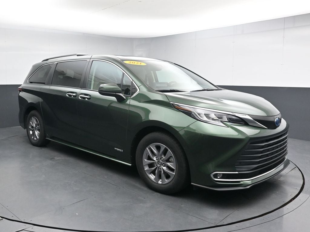 2021 Toyota Sienna XLE 7 Passenger