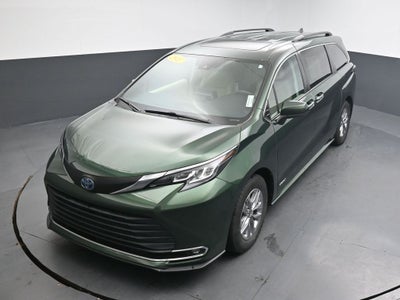 2021 Toyota Sienna XLE 7 Passenger