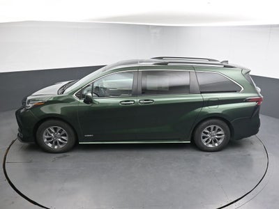2021 Toyota Sienna XLE 7 Passenger