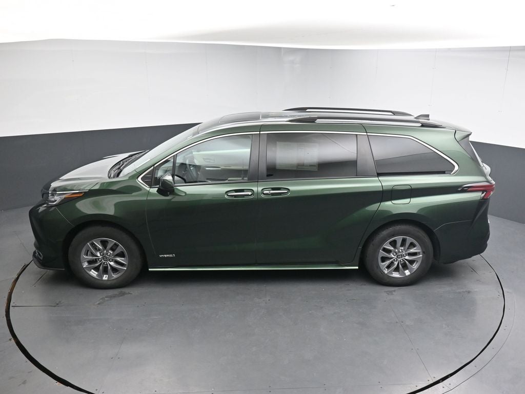 2021 Toyota Sienna XLE 7 Passenger