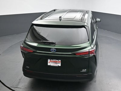 2021 Toyota Sienna XLE 7 Passenger