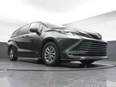 2021 Toyota Sienna XLE 7 Passenger