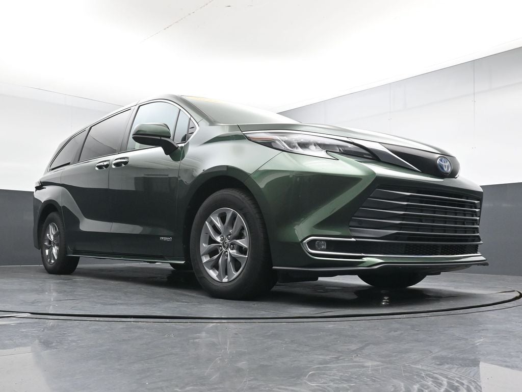 2021 Toyota Sienna XLE 7 Passenger