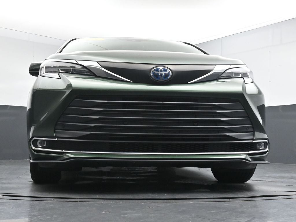 2021 Toyota Sienna XLE 7 Passenger