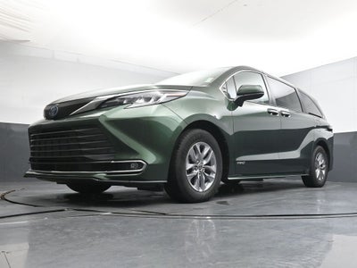 2021 Toyota Sienna XLE 7 Passenger