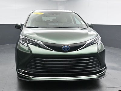 2021 Toyota Sienna XLE 7 Passenger