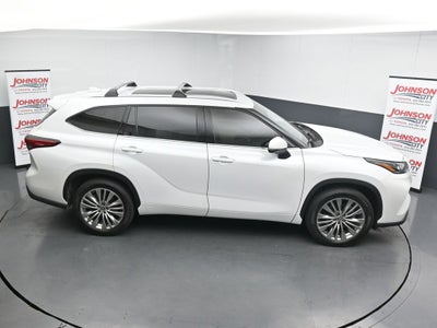 2023 Toyota Highlander Platinum