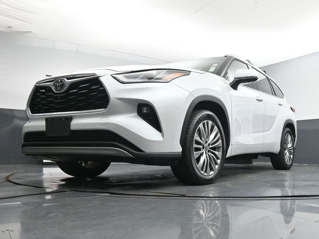 2023 Toyota Highlander Platinum