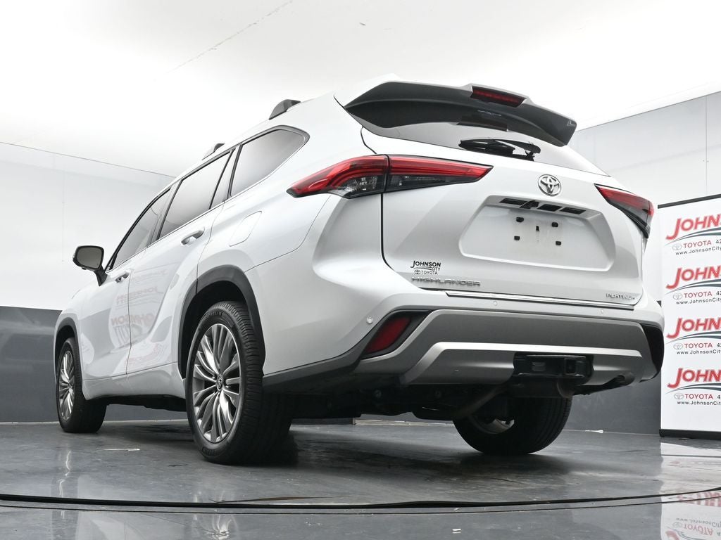 2023 Toyota Highlander Platinum