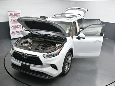 2023 Toyota Highlander Platinum