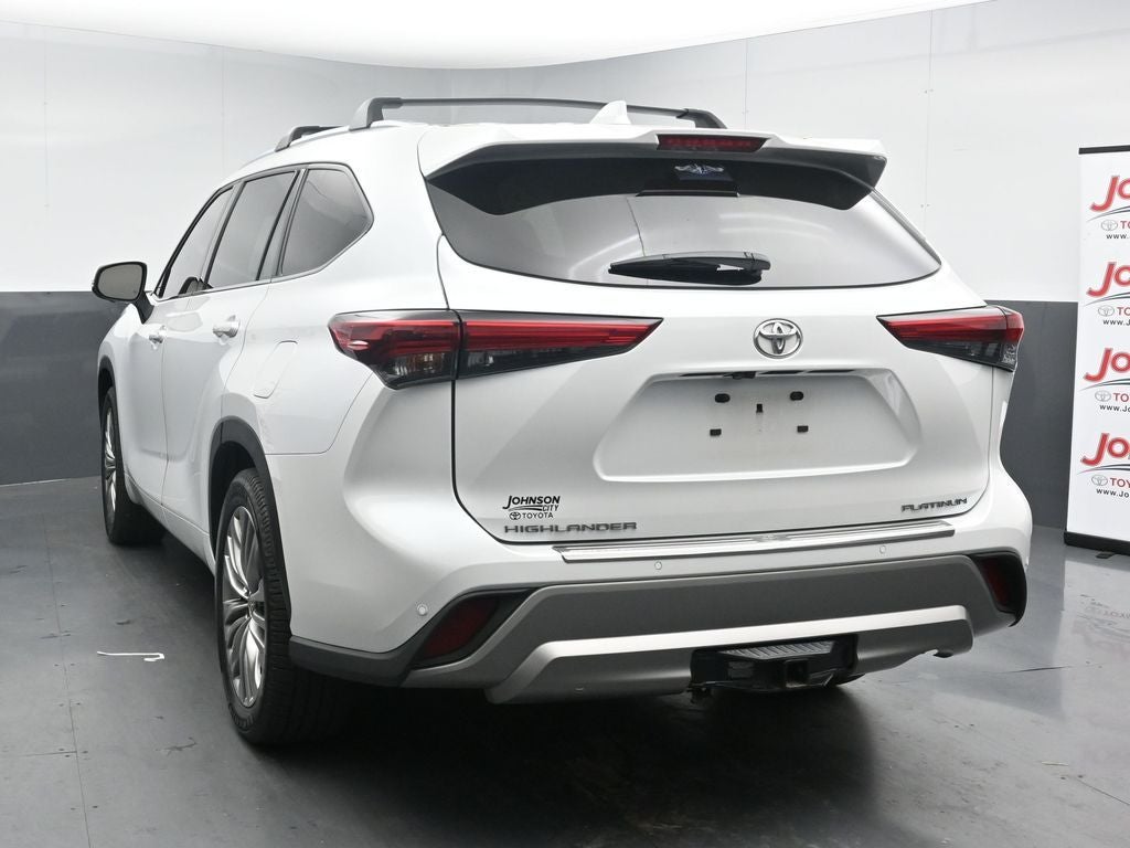 2023 Toyota Highlander Platinum