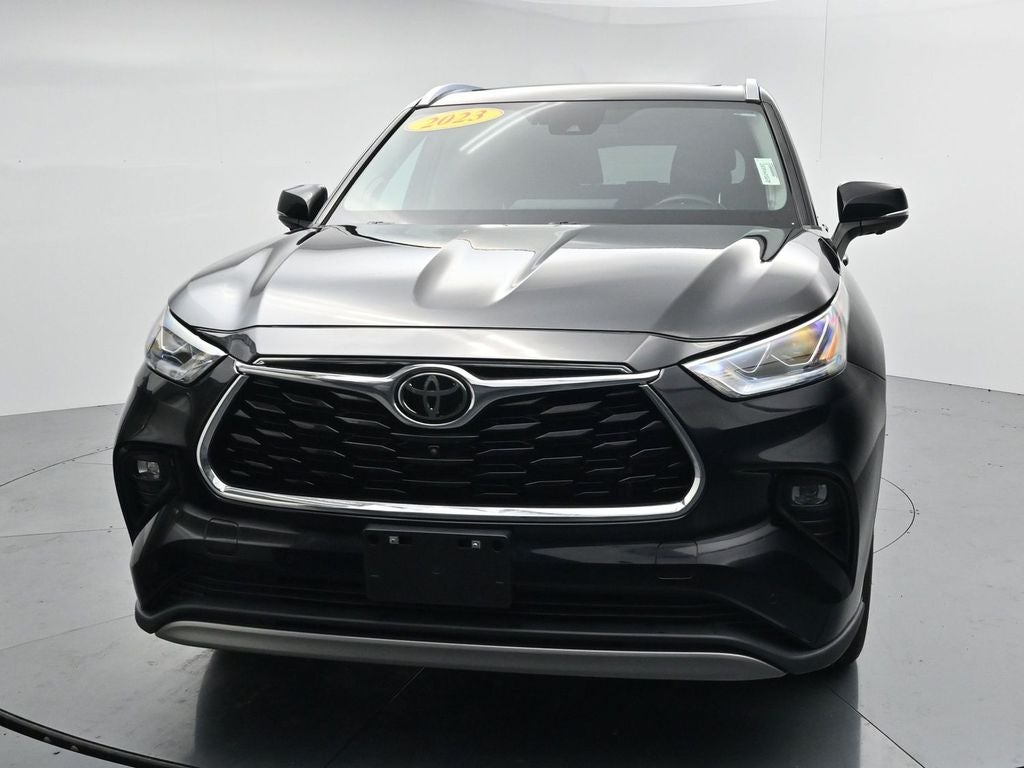 2023 Toyota Highlander Platinum
