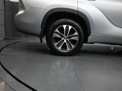 2023 Toyota Highlander XLE AWD
