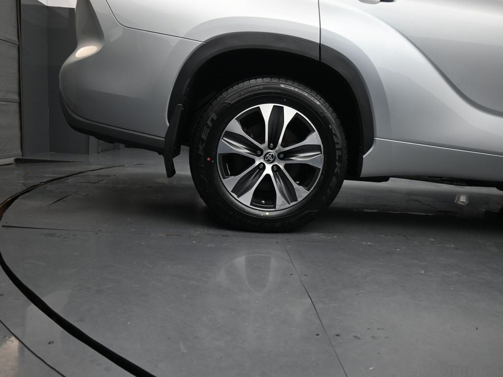 2023 Toyota Highlander XLE AWD