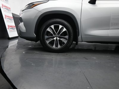2023 Toyota Highlander XLE AWD